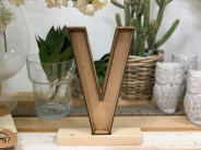LETRA MADERA V