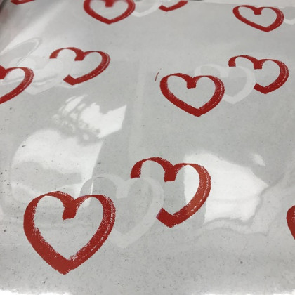 CELOFÁN TRANSPARENTE 70CMX50M CORAZONES