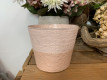 MACETA CUERDA COLOR Ø15XH13B11 NATURAL/ROSA