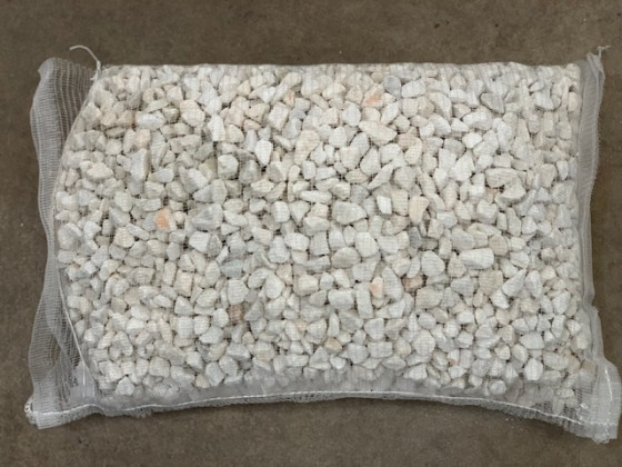 PIEDRA TRITURADA PEQUEÑA 12-20MM BLANCO SACO 20KG
