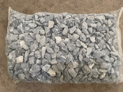 PIEDRA TRITURADA GRIS FUERTE 12-24MM SACO 20KG