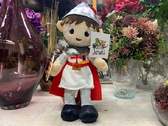 PELUCHE CAVALLER SANT JORDI 30CM