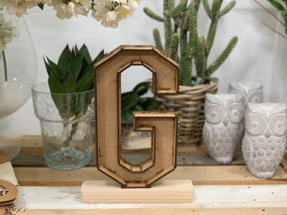 LETRA MADERA G