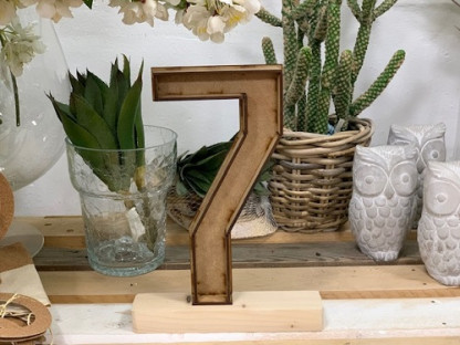 NUMERO MADERA 7