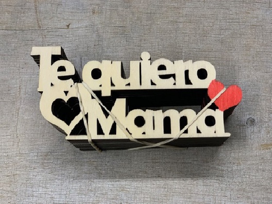 LETRA MADERA "TE QUIERO MAMA" PAQ X 12UNI