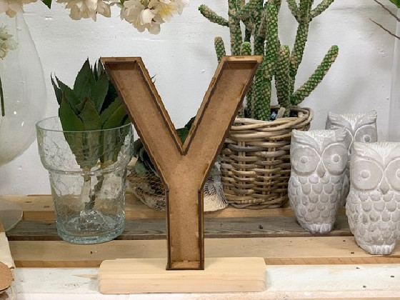 LETRA MADERA Y