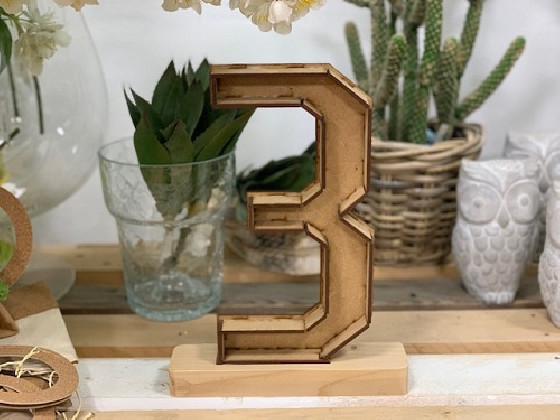 NUMERO MADERA 3