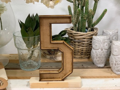 NUMERO MADERA 5