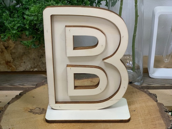 LETRA MADERA B
