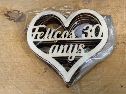 CORAZONES MADERA "FELIÇOS 30 ANYS" PAQ X 10UNI