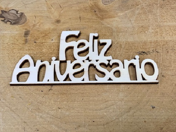 LETRA MADERA "FELIZ ANIVERSARIO" PAQ X 12UNI