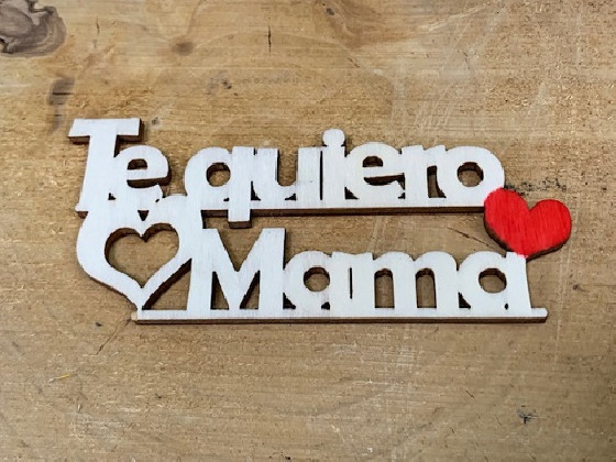LETRA MADERA "TE QUIERO MAMA" PAQ X 12UNI